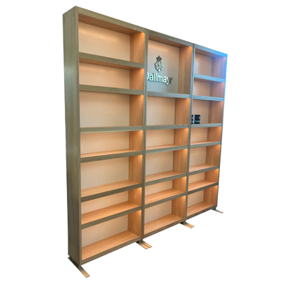 Ausstellungsregal Kaffeezeit mit Stellfüßen beleuchtet